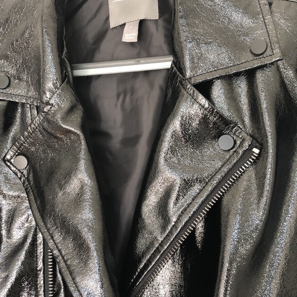 ASOS Biker Jacket in shine black faux leather - Picture 4 of 5